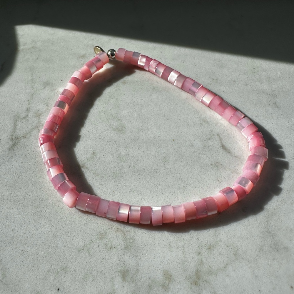 Pink mother of pearl bracelet